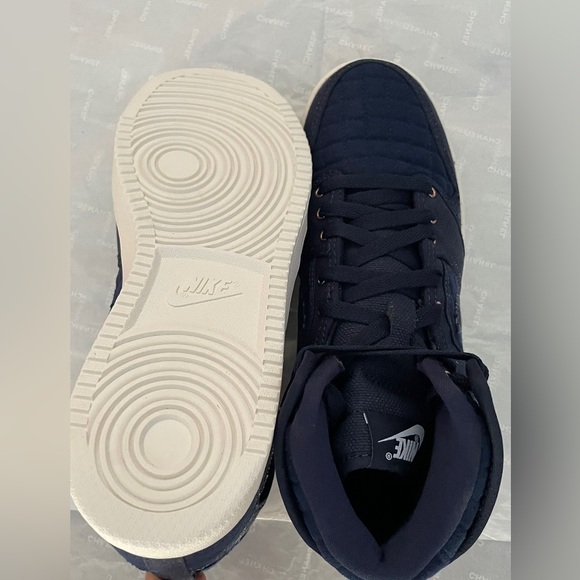 Jordan 1 Retro AJKO Blue Quilted - Picture 4 of 5